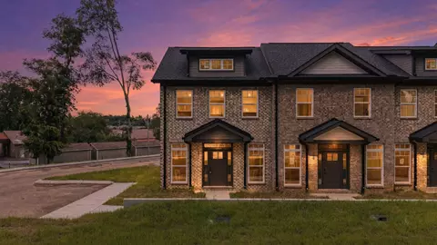 100 Pinto Dr #100, Smyrna, TN 37167