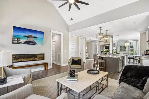 2033 Blackstone Dr, Hendersonville, TN 37075