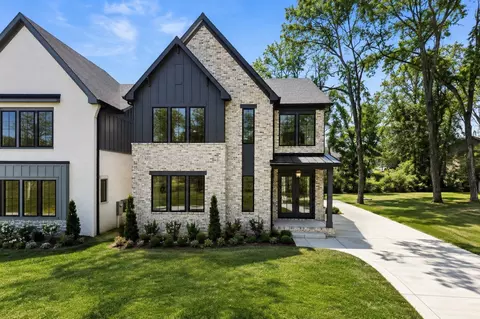 1525 Graybar Ln, Nashville, TN 37215