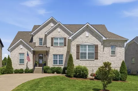 269 Crooked Creek Ln, Hendersonville, TN 37075