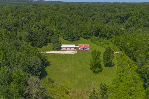 100 Asbury Dr, New Johnsonville, TN 37134