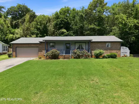 1437 Mount Vista Dr, Knoxville, TN 37920