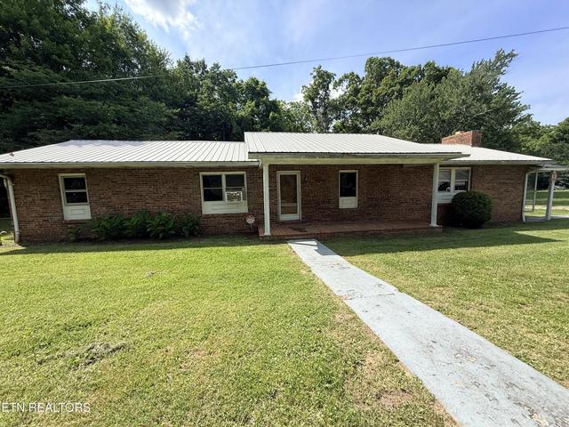 331 Whiteoak St, Jamestown, TN 38556