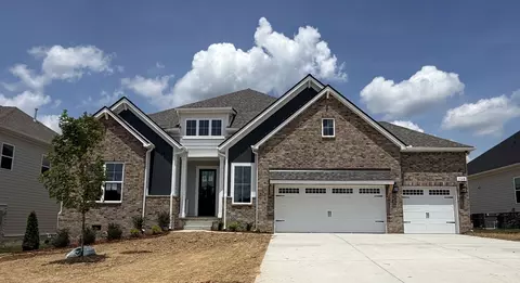 7518 Shoal Mill Pt, Fairview, TN 37062
