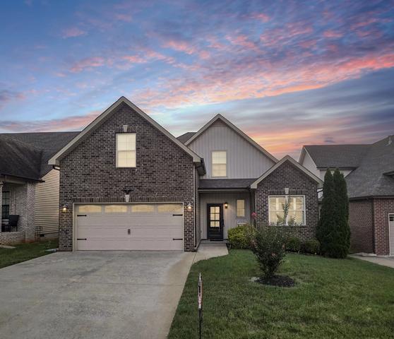 330 Turnberry Cir, Clarksville, TN 37043