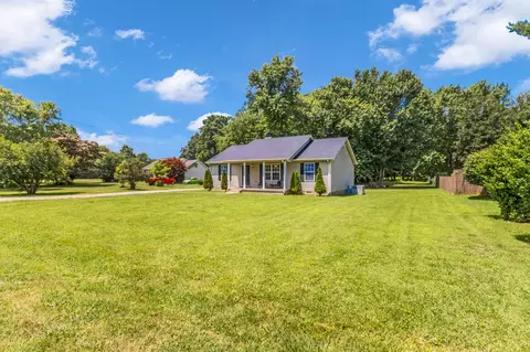 Exterior - 7426 Lone Eagle Dr, Murfreesboro, TN 37128 photo 2 of 6