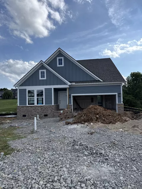 3322 Parmenter St, Columbia, TN 38401