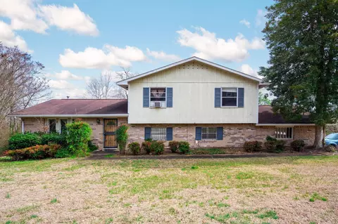 8700 Reba Ln, Hixson, TN 37343