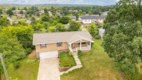 2810 Windthrush Dr, Chattanooga, TN 37421 photo 3
