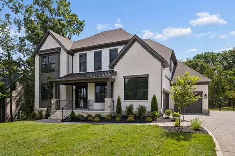 2808 White Oak Dr, Nashville, TN 37215