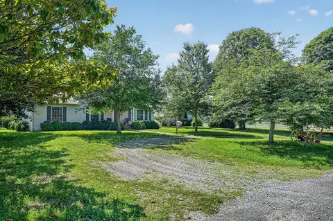 1600 Magness Rd, Mcminnville, TN 37110