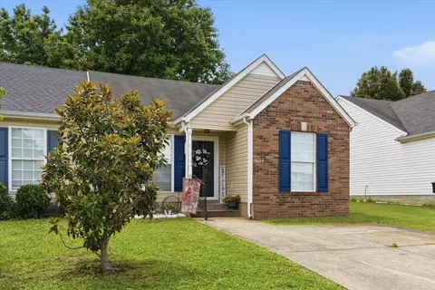 Exterior - 1624 Dodd Trl, Murfreesboro, TN 37128 photo 2 of 8