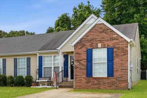 Exterior - 1624 Dodd Trl, Murfreesboro, TN 37128 photo 3 of 8