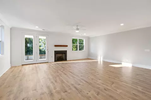 Living - 2110 Lequire Ln, Spring Hill, TN 37174 photo 2 of 4