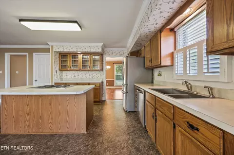 7601 Holcombridge Blvd, Powell, TN 37849 photo 7