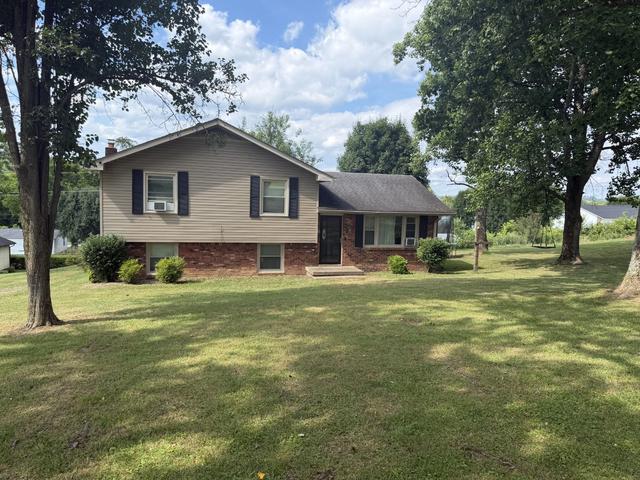 151 Meadow Dr, Gordonsville, TN 38563