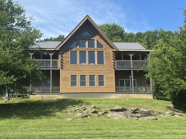 16 Eckert Ln, Pleasant Shade, TN 37145