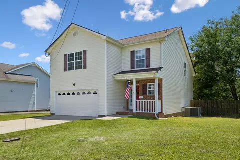 990 Silty Dr, Clarksville, TN 37042