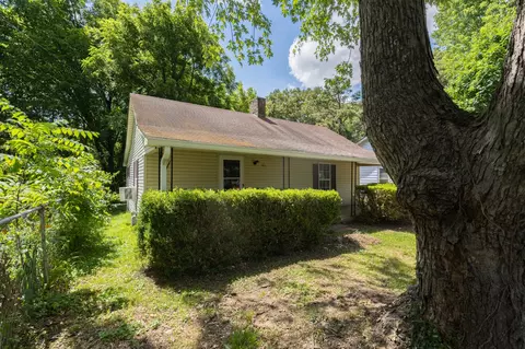 611 Smith St, Springfield, TN 37172 photo 2