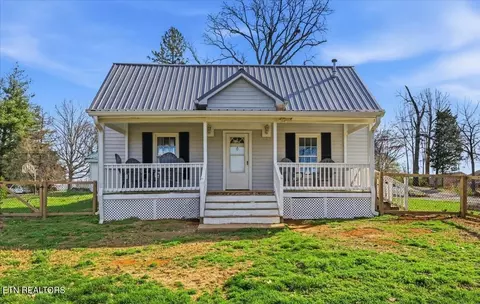 1009 Green Acres Dr, Jefferson City, TN 37760