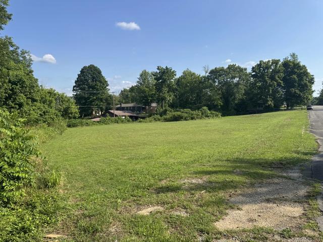 947 Washington Ave, Etowah, TN 37331