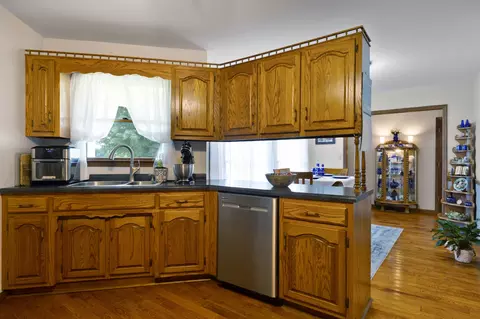 Kitchen - 2325 Old Well Rd, Morrison, TN 37357 photo 1 of 2