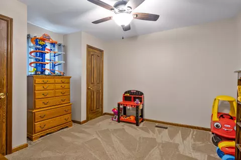 Bedroom - 2325 Old Well Rd, Morrison, TN 37357 photo 6 of 6