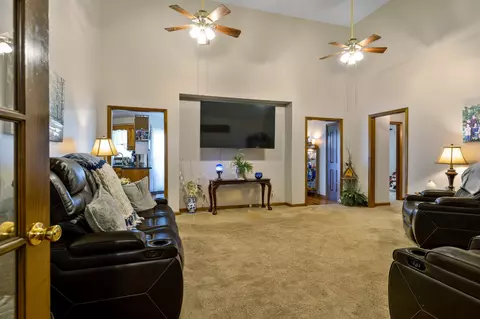 Living - 2325 Old Well Rd, Morrison, TN 37357 photo 2 of 2