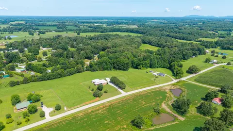 View/Area - 2325 Old Well Rd, Morrison, TN 37357 photo 2 of 3