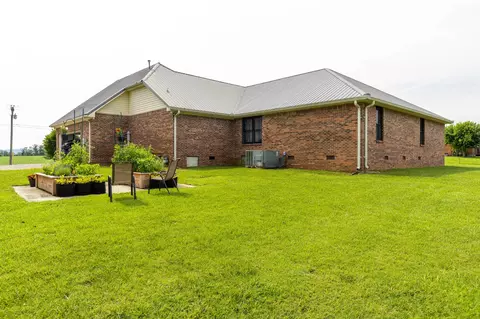 Exterior - 2325 Old Well Rd, Morrison, TN 37357 photo 11 of 13