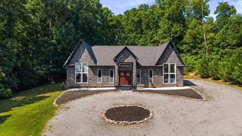 304 Lees Chapel Rd, Sweetwater, TN 37874