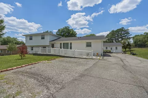 328 Kimbrough Rd, Clarksville, TN 37043