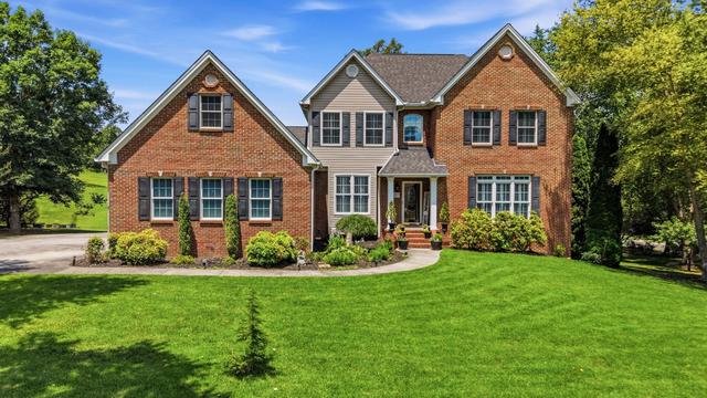 227 English Oaks Dr NE, Cleveland, TN 37323