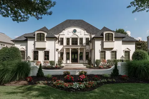 9 Oxmoor Ct, Brentwood, TN 37027