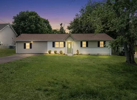 203 Freeman Dr, Lewisburg, TN 37091