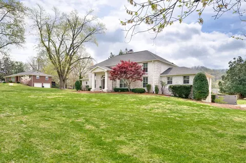 1937 Shamrock Dr, Brentwood, TN 37027