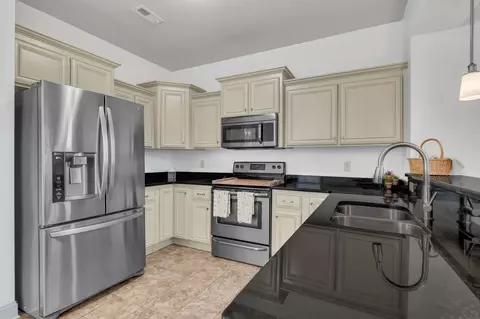 Kitchen - 300 Patsy Pl, Smyrna, TN 37167 photo 3 of 3