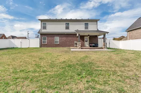 Exterior - 300 Patsy Pl, Smyrna, TN 37167 photo 4 of 8