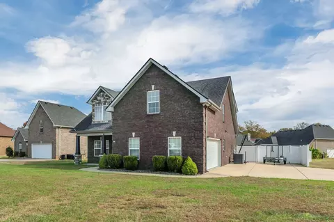 Exterior - 300 Patsy Pl, Smyrna, TN 37167 photo 6 of 8
