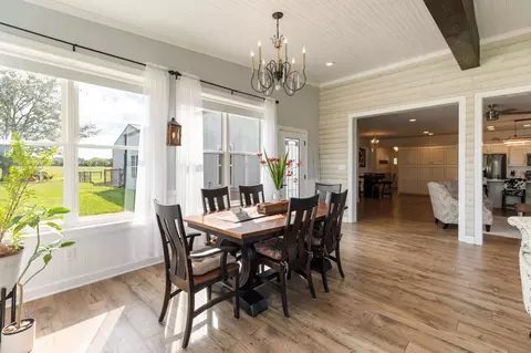 Dining - 5303 Eagleville Pike, Eagleville, TN 37060 photo 3 of 3