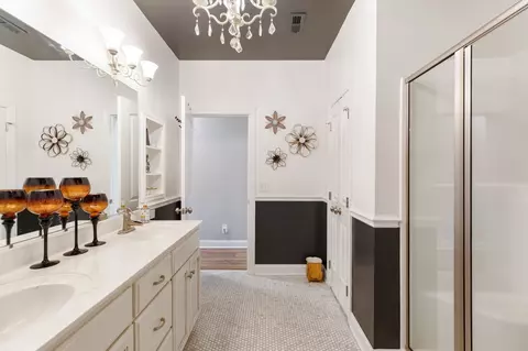 Bath - 5303 Eagleville Pike, Eagleville, TN 37060 photo 2 of 11