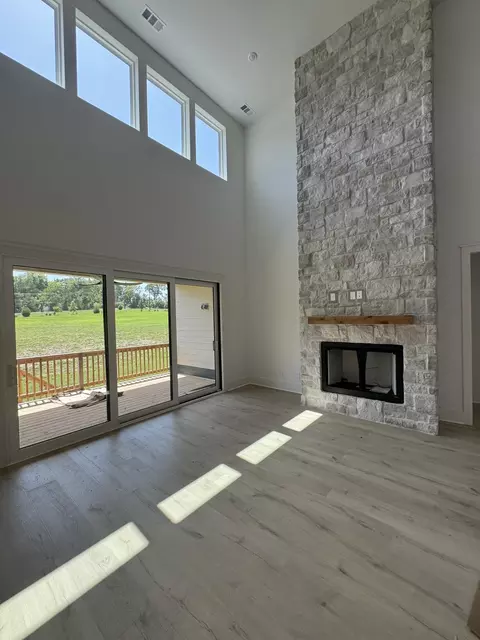 5068 Fairhaven Cir, Thompsons Station, TN 37179
