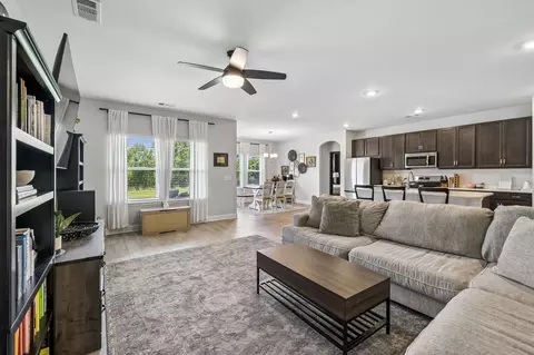 2073 Creekland View Blvd, Nashville, TN 37207