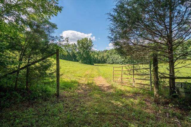 1630 Johnson Branch Rd, Pulaski, TN 38478