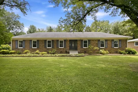 306 Grandview Dr, Murfreesboro, TN 37130