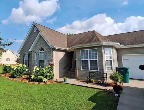 131 Charlotte Dr, Winchester, TN 37398