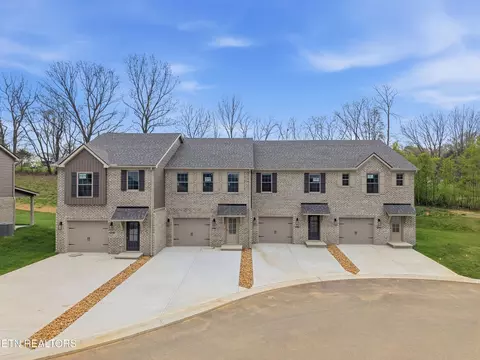 8984 Keenberg Ln, Knoxville, TN 37931