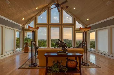 391 Bluestocking Hollow Rd, Shelbyville, TN 37160