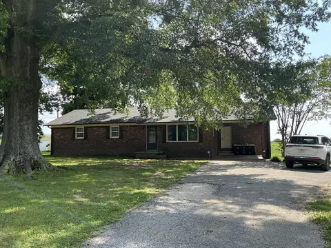 198 S Cavalier Dr, Alamo, TN 38001