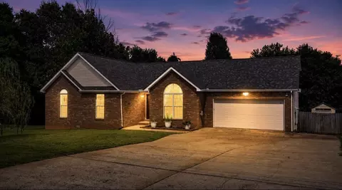 3142 Whitetail Dr, Clarksville, TN 37043
